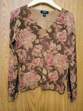 Chaps Rose Floral V-Neck Sweater in Pink and Brown